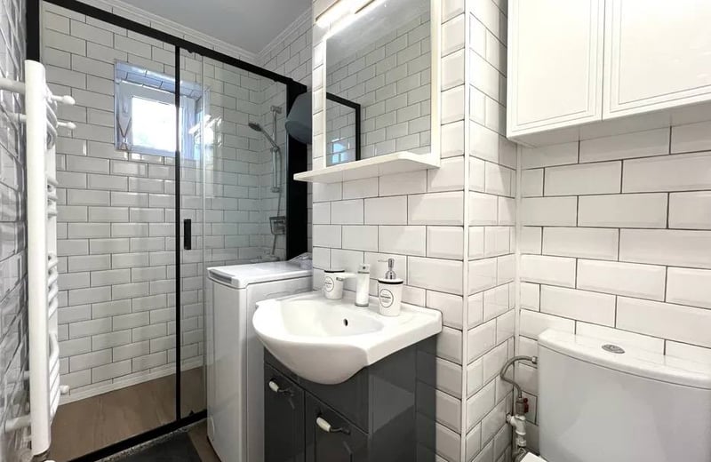 Аренда комфортной 3-комнатной квартиры с отдельной кухней, 55 м², район Инел 2, Констанца, Румыния